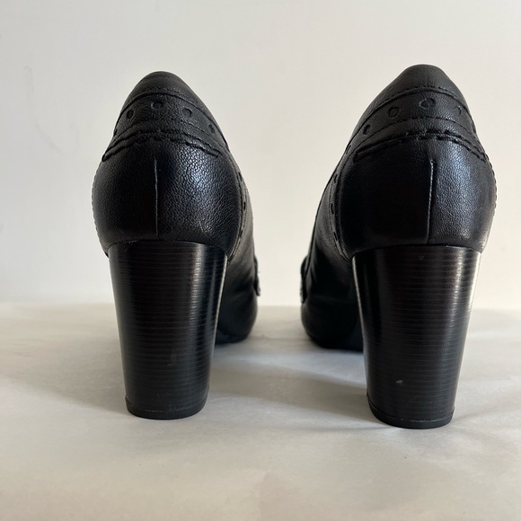 Clark’s Indigo Town Classic Preppy Black Leather Kiltie Loafer Pumps Womens 9.5M - Picture 3 of 15